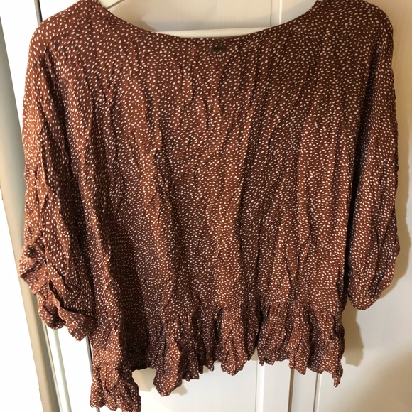 O’Neill tops - Picture 2 of 2